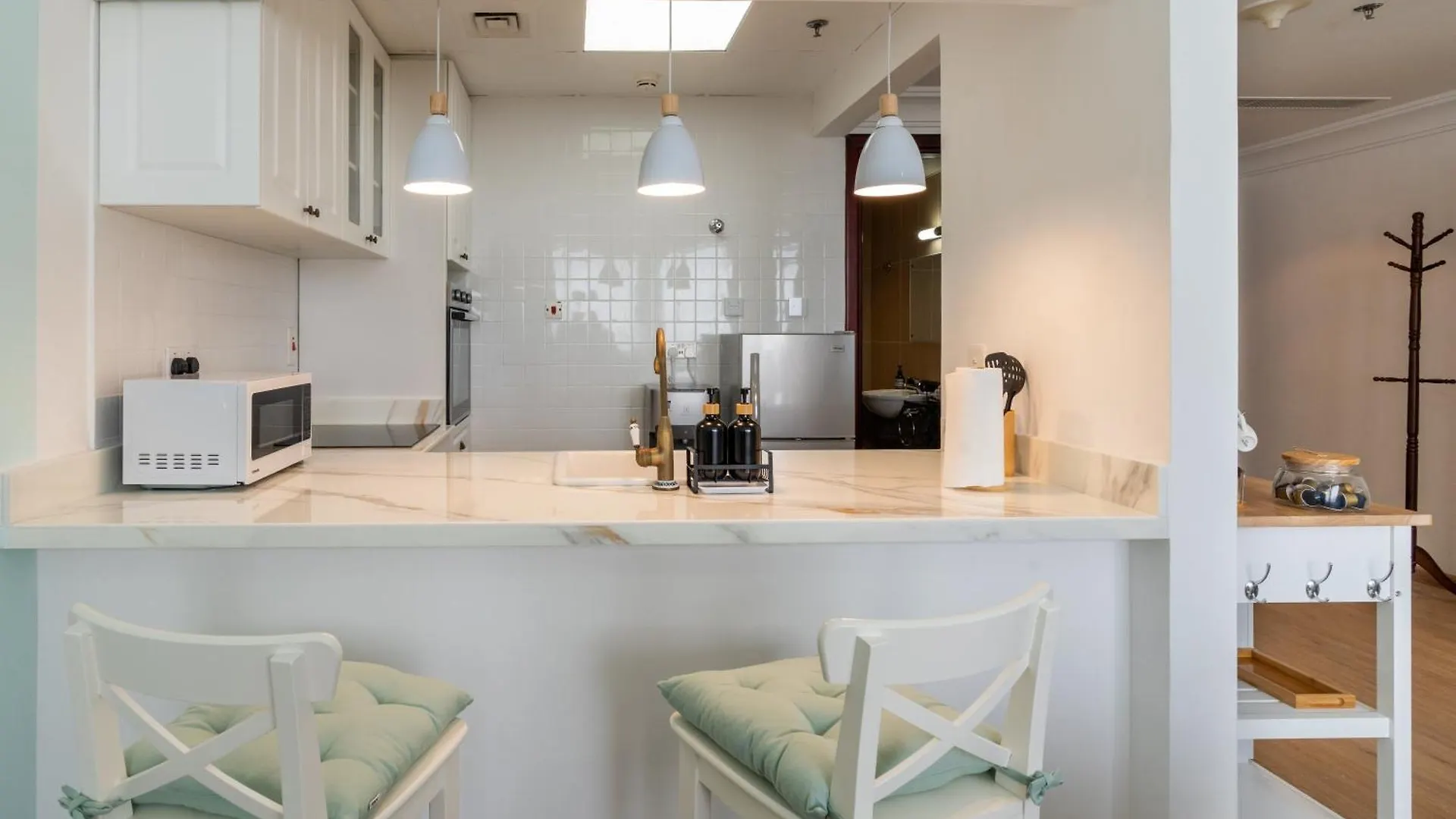 Newly Renovated Cosy Studio Dubai Apartment