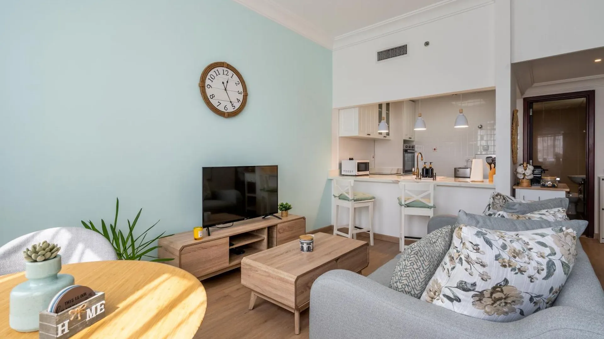 Apartment Newly Renovated Cosy Studio Dubai United Arab Emirates